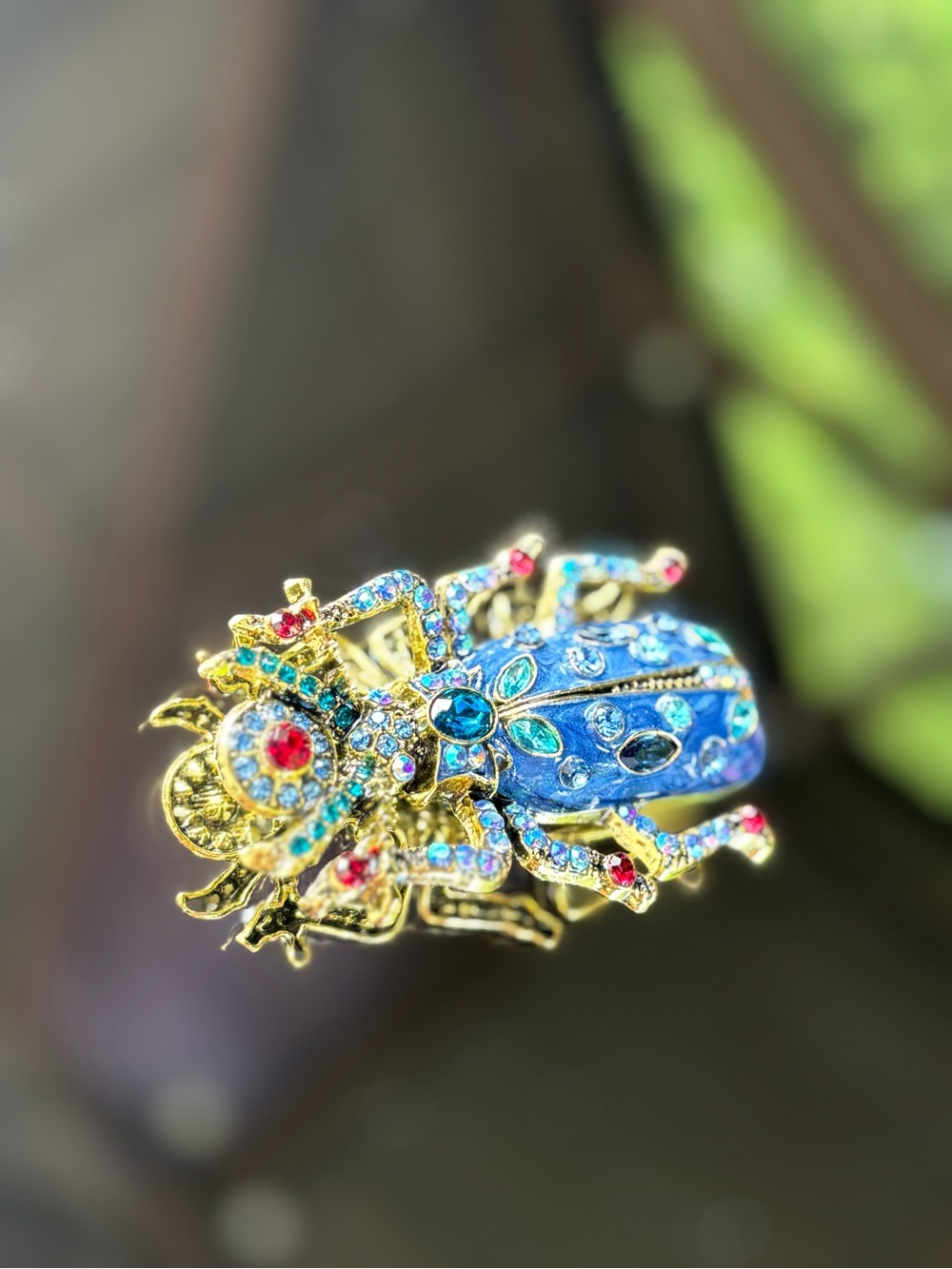 Blue Crystal Beetle Brooch Pin - Picture 3 of 7